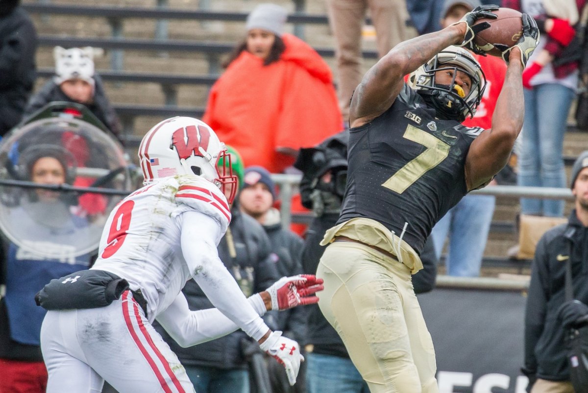 Making a catch against the Badgers